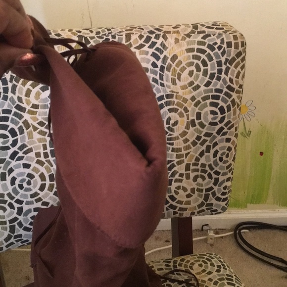 Boots - Picture 4 of 6